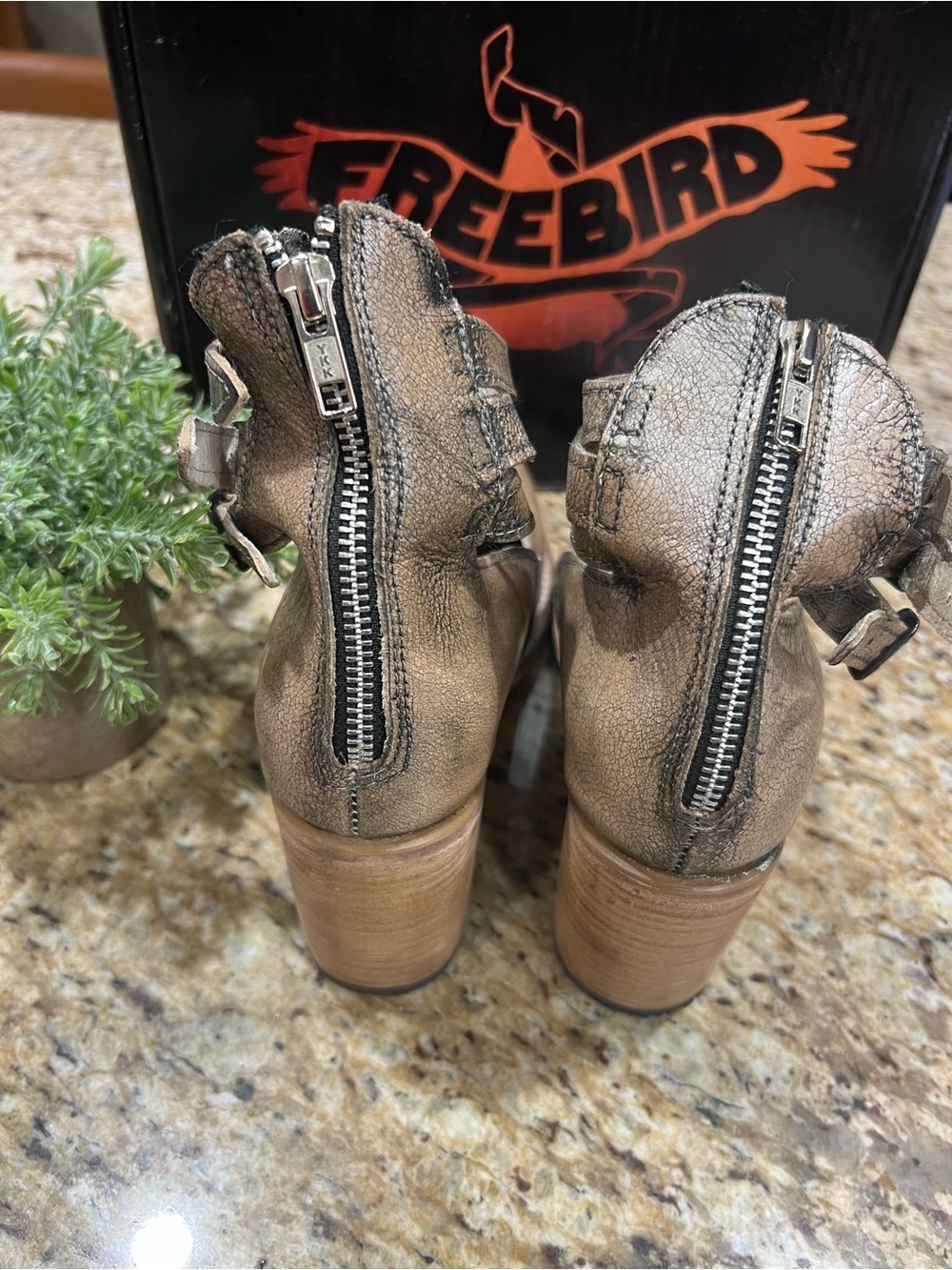 Freebird Randi Pewter/Metallic Taupe Leather Ankle Strap Block Heels 10 - Picture 10 of 13